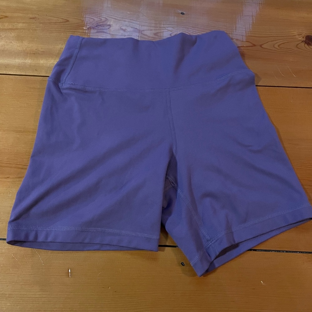 Fleo high waisted shorts
